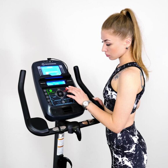 Велотренажер Schwinn 570U, вертикальный Велотренажер Schwinn 570U, вертикальный